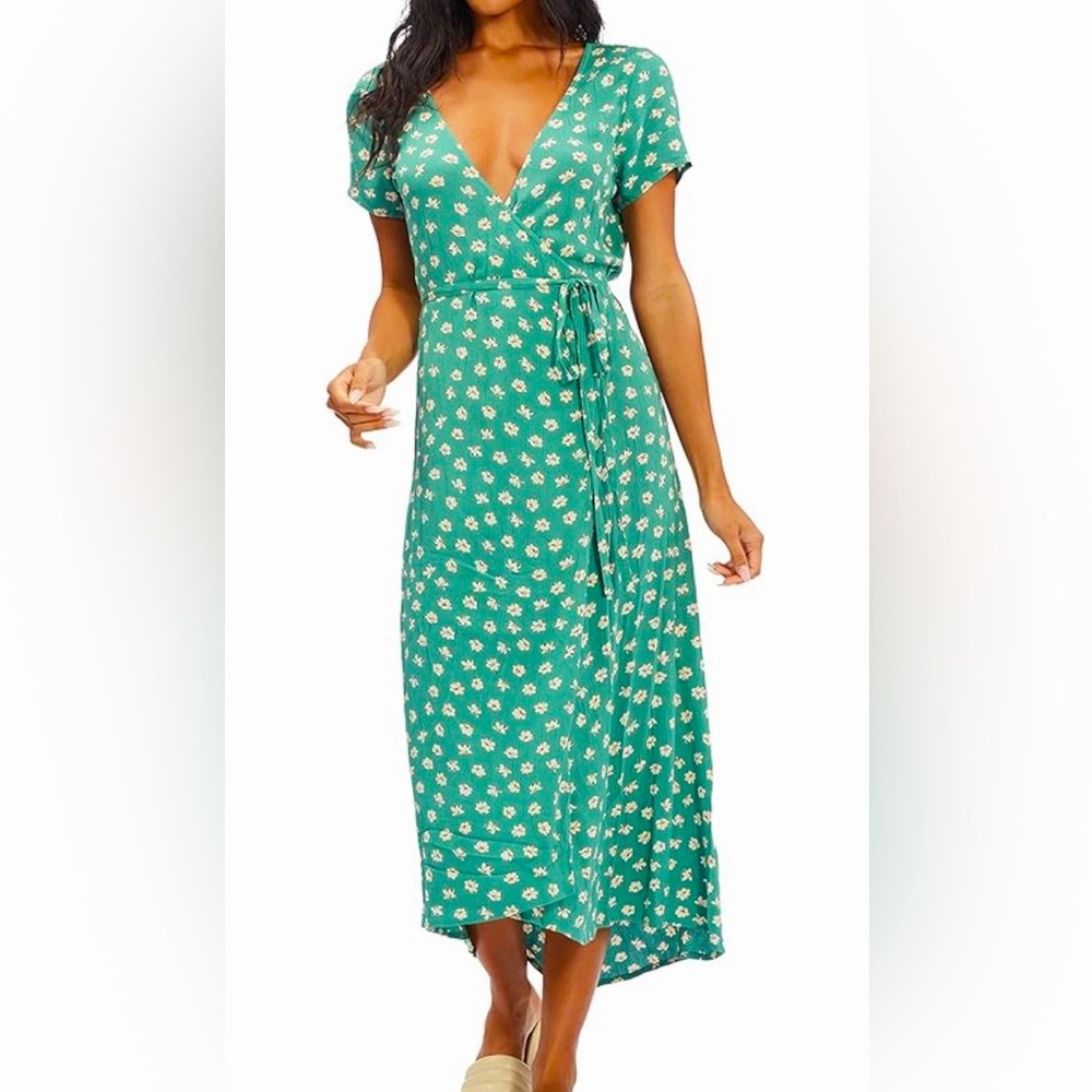 Billabong 🌼 Mid Length Dress 👗 Size: Small